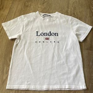 graphic tee